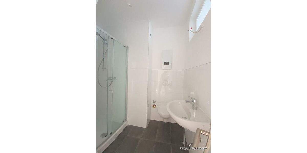 Etagenwohnung Duisburg Untermeiderich - 2 Zimmer, 61 m&sup2;, 500&euro; | Angebot:26106534