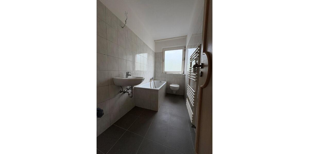 Etagenwohnung Duisburg Mittelmeiderich - 2 Zimmer, 56 m&sup2;, 550&euro; | Angebot:26477680