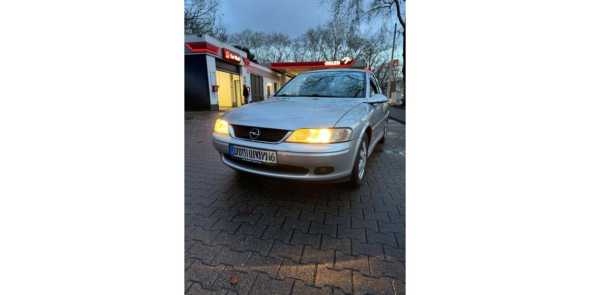 Opel Vectra 178.000 km 2.200 &euro; Duisburg 47226