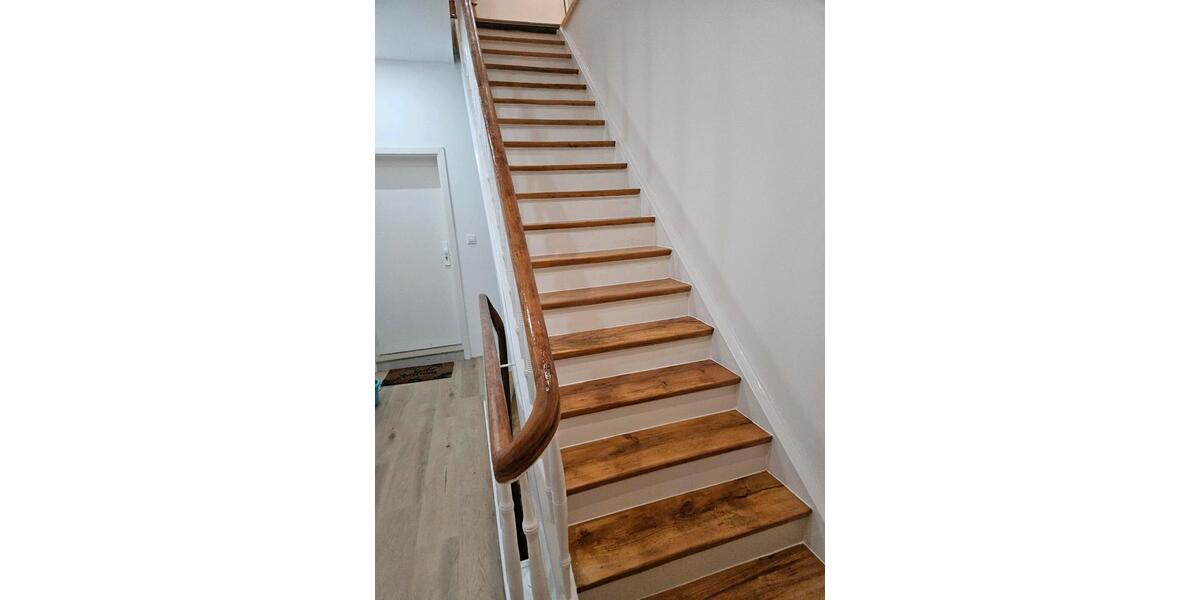 Dachgeschoßwohnung Bochum Eppendorf - 3 Zimmer, 65 m&sup2;, 900&euro; | Angebot:26618894