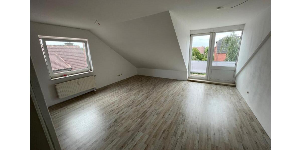 Dachgeschoßwohnung Schermbeck - 2.5 Zimmer, 62 m&sup2;, 450&euro; | Angebot:26646847