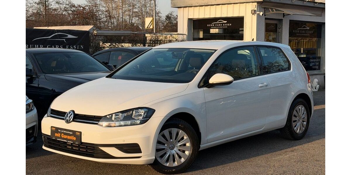 VW Golf 98.000 km 10.900 &euro; Essen 45326