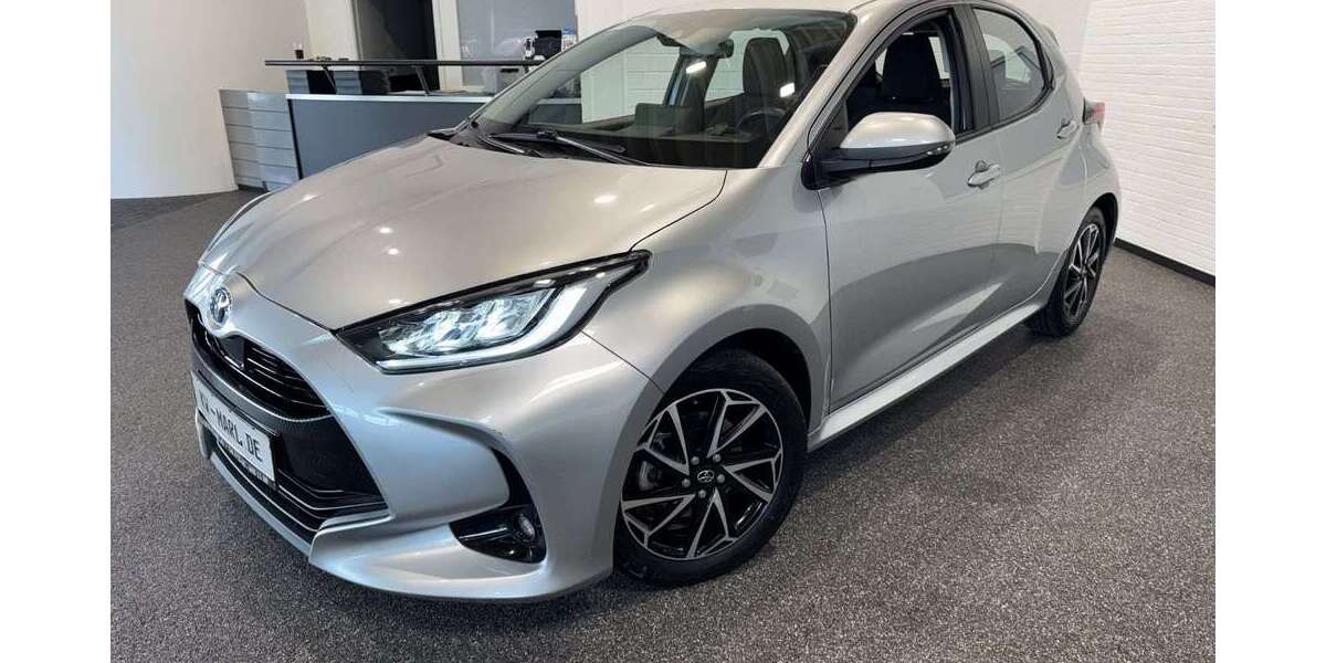 Toyota Yaris 26.000 km 16.990 &euro; Oberhausen 46047