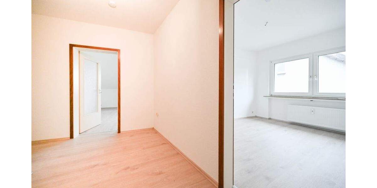 Etagenwohnung Hattingen Winz-Baak - 3 Zimmer, 75 m&sup2;, 590&euro; | Angebot:25687027