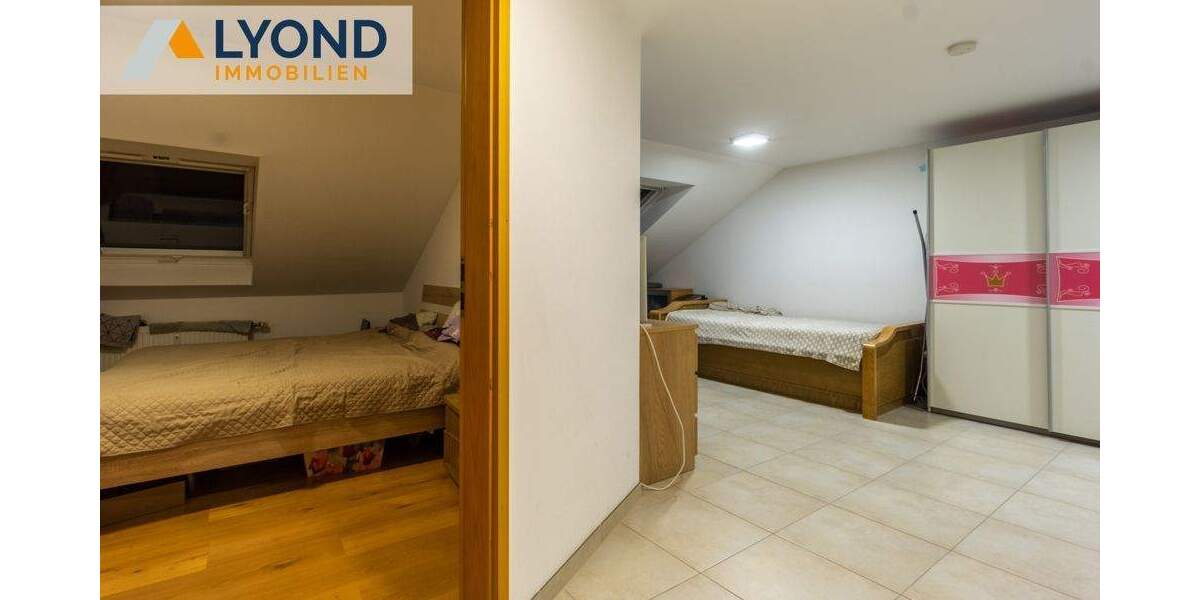 Etagenwohnung Moers Repelen - 4 Zimmer, 90 m&sup2;, 145.000&euro; | Angebot:25676842