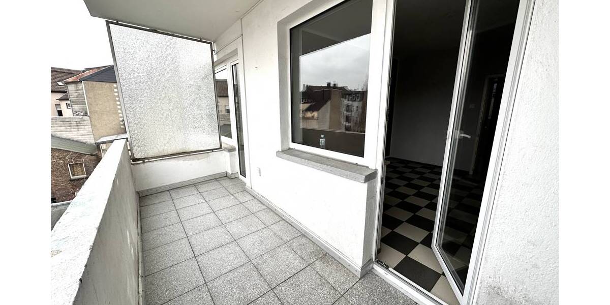 Etagenwohnung Gelsenkirchen Altstadt - 4 Zimmer, 130 m&sup2;, 750&euro; | Angebot:26094164