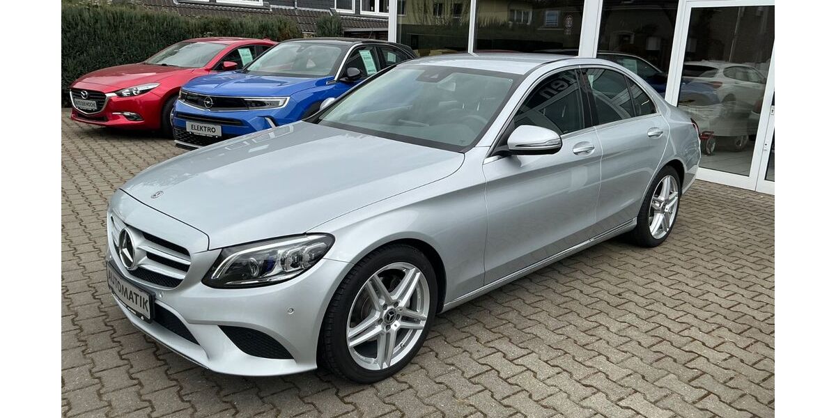 Mercedes-Benz C 220 82.000 km 24.950 &euro; Moers 47447
