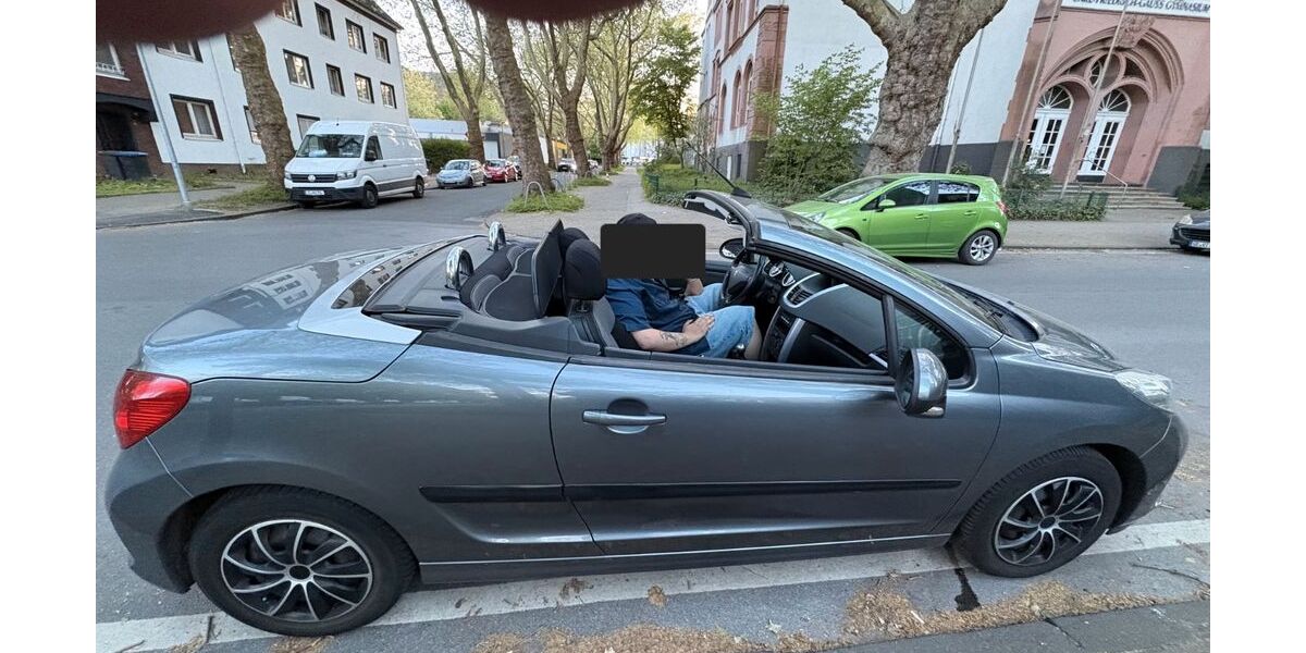 Peugeot 207 122.000 km 700 &euro; Gelsenkirchen 45888