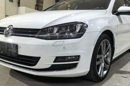 VW Golf 130.000 km 12.500 &euro; Voerde 46562
