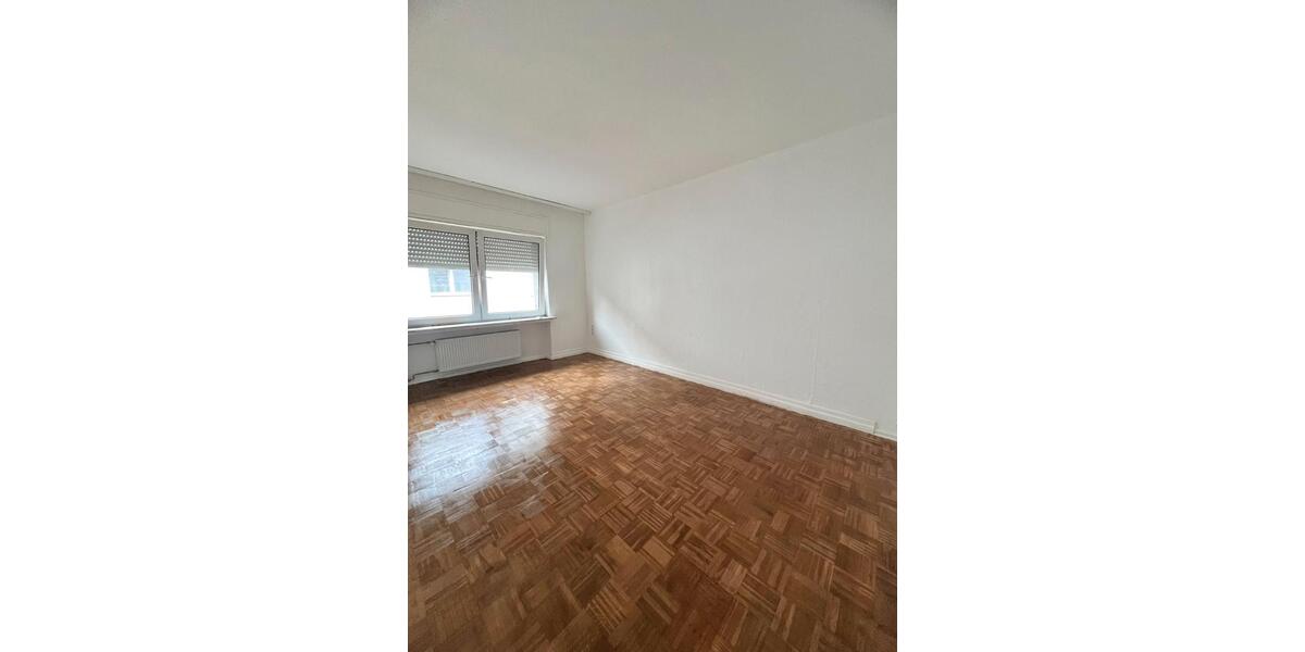 Etagenwohnung Gelsenkirchen - 5 Zimmer, 144 m&sup2;, 1.090&euro; | Angebot:26652165