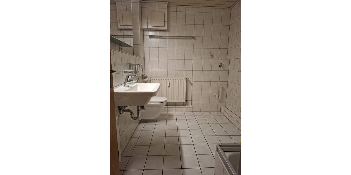 Etagenwohnung D Wanheimerort - 2 Zimmer, 68 m&sup2;, 178.000&euro; | Angebot:26226273