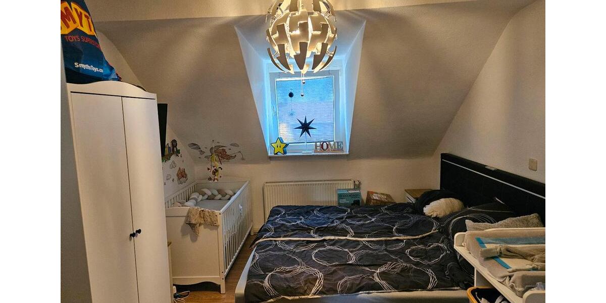 Dachgeschoßwohnung Gelsenkirchen Gelsenkirchen-Mitte - 2 Zimmer, 75 m&sup2;, 640&euro; | Angebot:26532677
