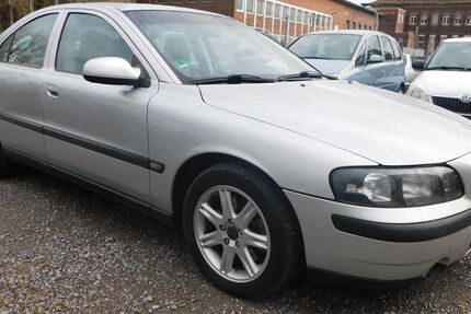 Volvo S60 279.000 km 1.699 &euro; Mülheim 45473