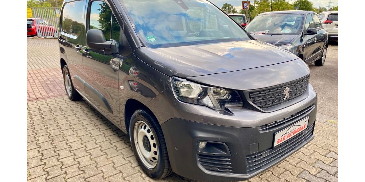 Peugeot Partner 216.710 km 8.500 &euro; Moers 47445