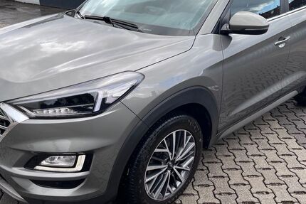 Hyundai TUCSON 105.000 km 17.970 &euro; Gelsenkirchen 45891