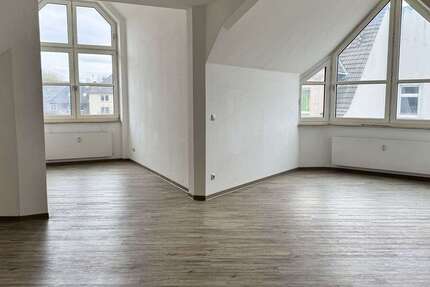 Wohnung Essen Kray - 2 Zimmer, 82 m&sup2;, 545&euro; | Angebot:26083153