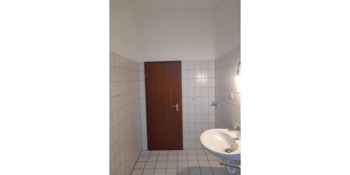 Etagenwohnung Gelsenkirchen Altstadt - 2 Zimmer, 67 m&sup2;, 390&euro; | Angebot:25778713