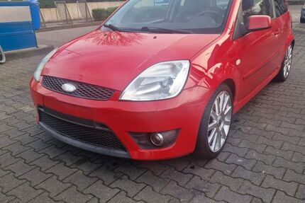 Ford Fiesta 245.000 km 2.000 &euro; Bottrop 46238