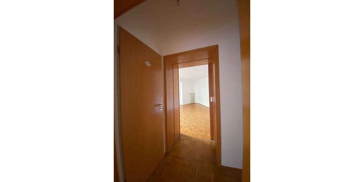 Etagenwohnung Essen Stadtbezirk IV - 3 Zimmer, 67 m&sup2;, 536&euro; | Angebot:25760116