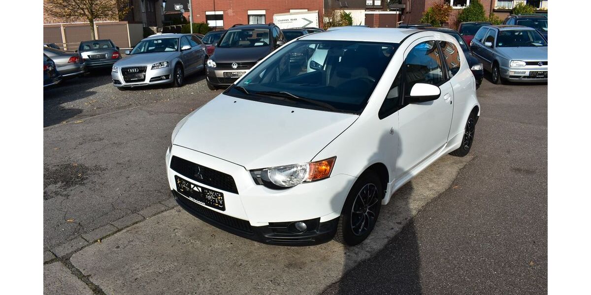Mitsubishi Colt 51.200 km 4.580 &euro; Oberhausen 46145
