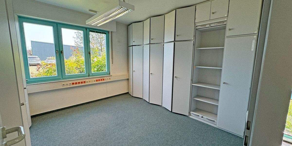 Gewerbeobjekt Voerde Holthausen - 7 Zimmer, 140 m&sup2;, 390.000&euro; | Angebot:25741548