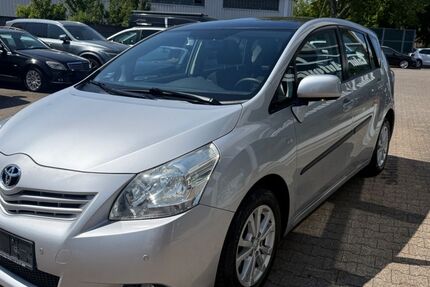 Toyota Verso 116.000 km 7.999 &euro; Gladbeck 45966