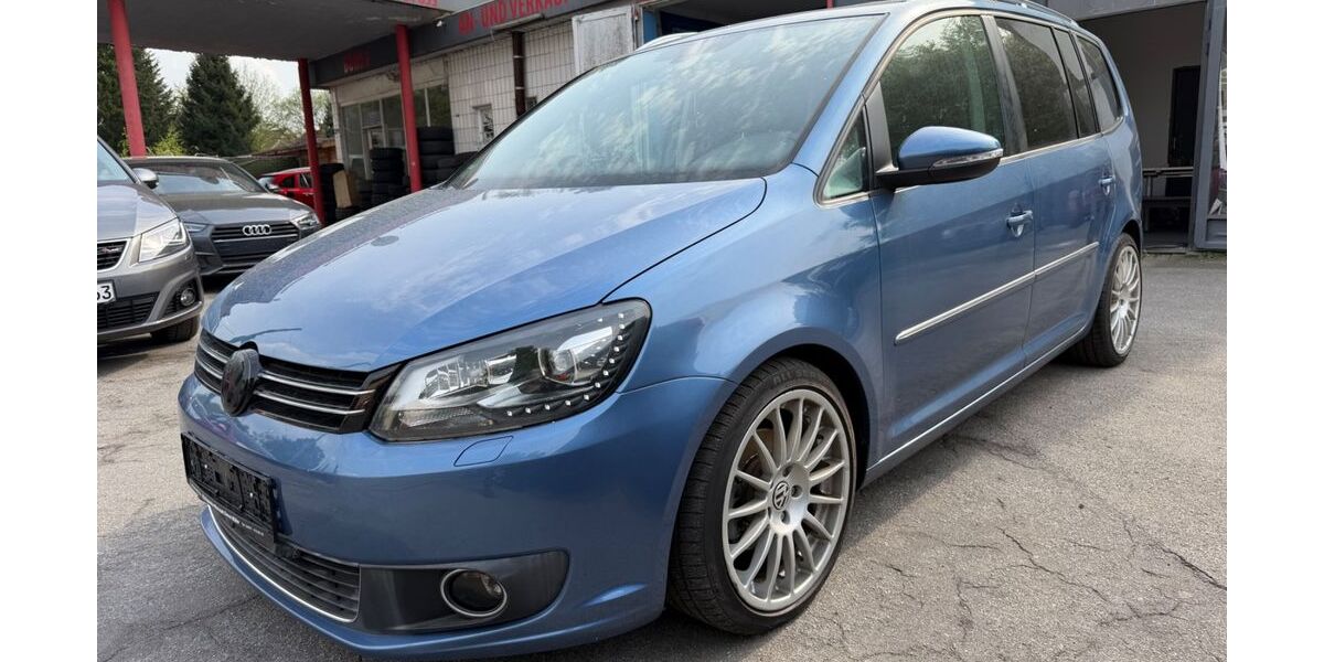 VW Touran 129.000 km 9.800 &euro; essen 45359