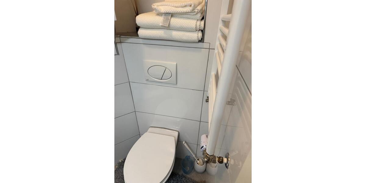 Erdgeschoßwohnung Essen Stadtbezirk V - 18 Zimmer, 60 m&sup2;, 350&euro; | Angebot:25714450