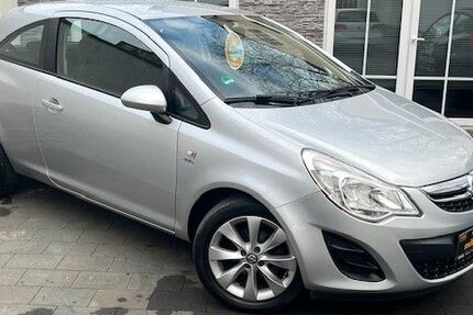 Opel Corsa 115.000 km 2.990 &euro; Oberhausen 46145