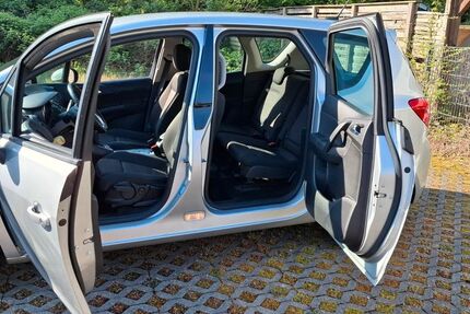 Opel Meriva 262.000 km 2.750 &euro; Essen 45329