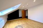 Dachgeschoßwohnung Oberhausen - 3 Zimmer, 85 m&sup2;, 595&euro; | Angebot:26532496