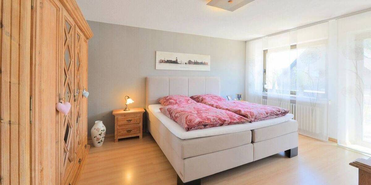 Reihenmittelhaus Moers Kapellen-Mitte - 4 Zimmer, 111 m&sup2;, 320.000&euro; | Angebot:26730873