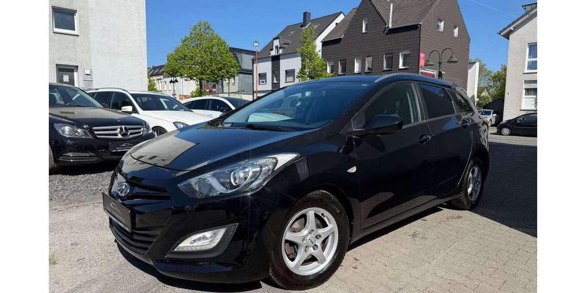 Hyundai i30 110.000 km 6.197 &euro; Herten 45699