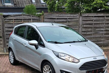 Ford Fiesta 61.000 km 7.500 &euro; Wesel 46487