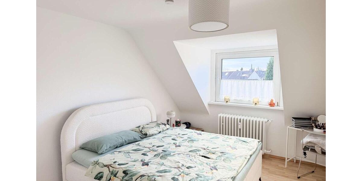 Dachgeschoßwohnung Essen Stadtbezirk II - 3 Zimmer, 66 m&sup2;, 650&euro; | Angebot:24813812