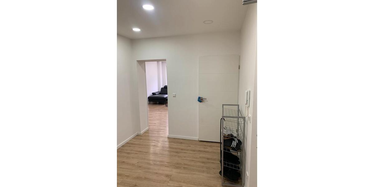 Erdgeschoßwohnung Duisburg Duisburg-Mitte - 3 Zimmer, 75 m&sup2;, 1.200&euro; | Angebot:26679362