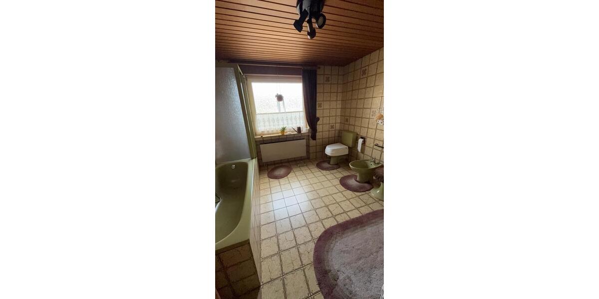 Einfamilienhaus Dinslaken - 7 Zimmer, 126 m&sup2;, 358.000&euro; | Angebot:26649660