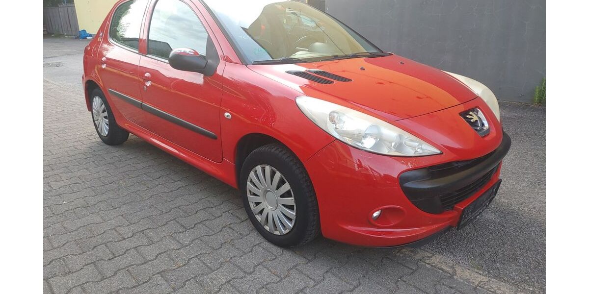 Peugeot 206 128.500 km 2.250 &euro; Essen 45326