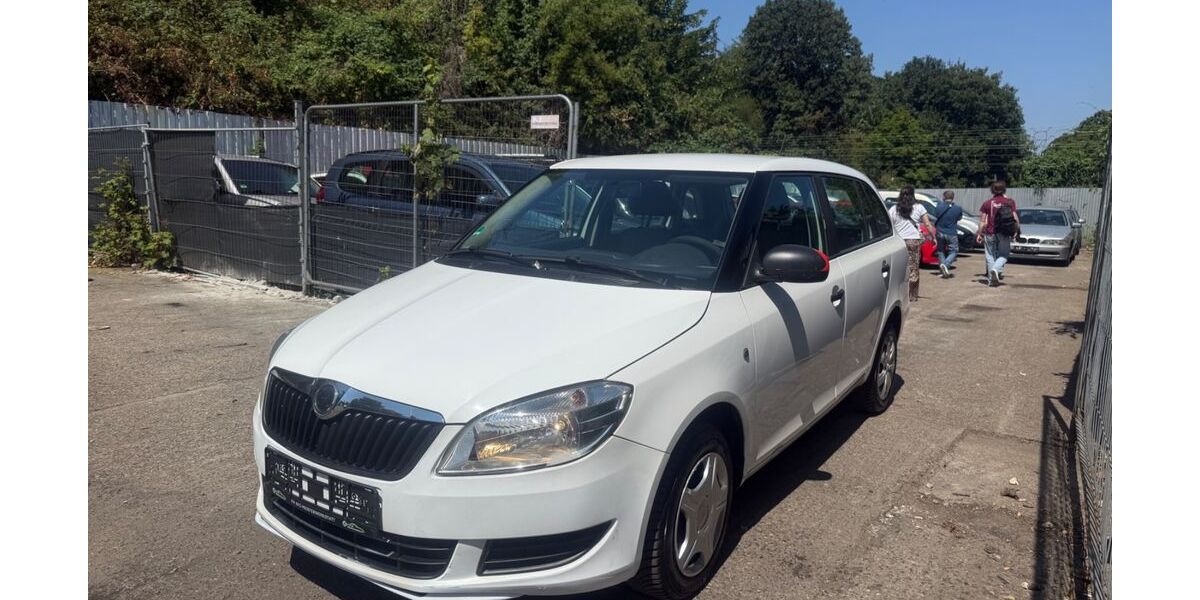 Skoda Fabia 245.000 km 2.500 &euro; Essen 45143