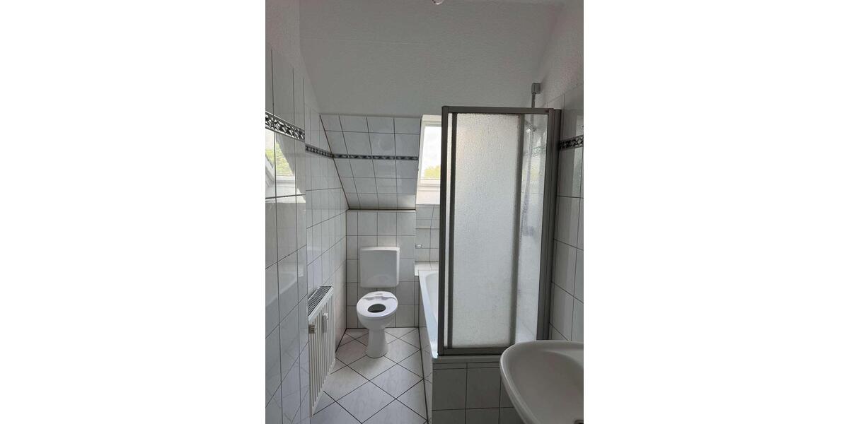 Etagenwohnung Gelsenkirchen - 3 Zimmer, 72 m&sup2;, 430&euro; | Angebot:23226683