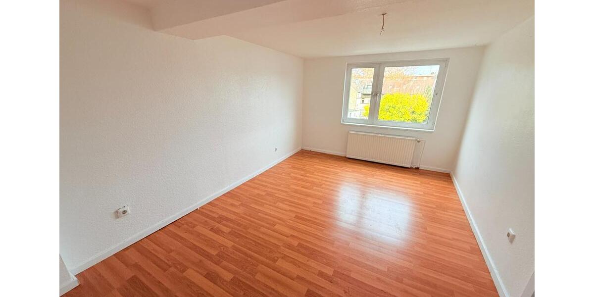 Dachgeschoßwohnung Gelsenkirchen Gelsenkirchen-Mitte - 4 Zimmer, 106 m&sup2;, 725&euro; | Angebot:25054963