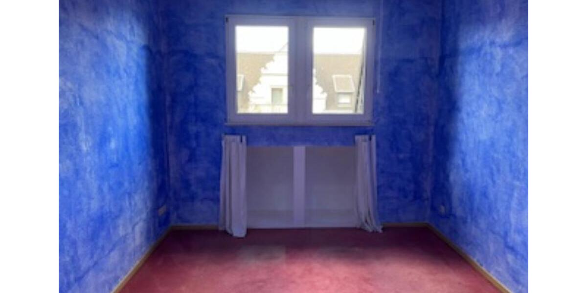 Dachgeschoßwohnung Duisburg - 4 Zimmer, 124 m&sup2;, 1.100&euro; | Angebot:25404238