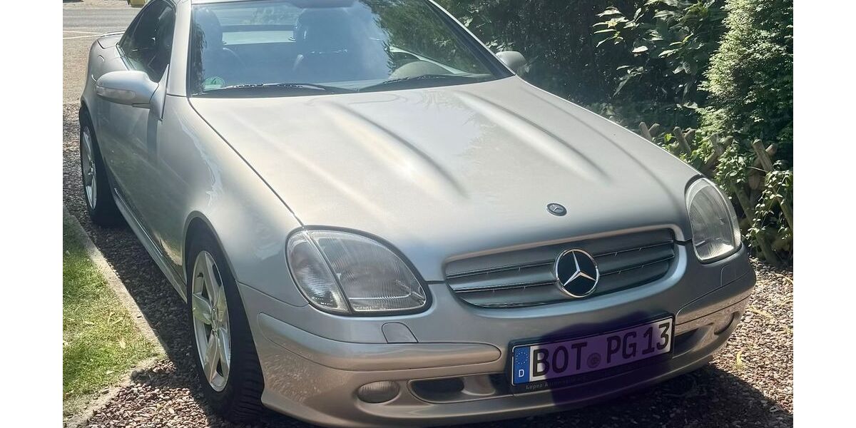 Mercedes-Benz SLK 320 157.000 km 8.100 &euro; Oberhausen 46045