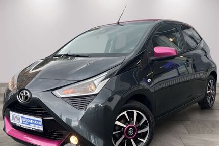 Toyota Aygo (X) 51.924 km 10.670 &euro; Essen 45145