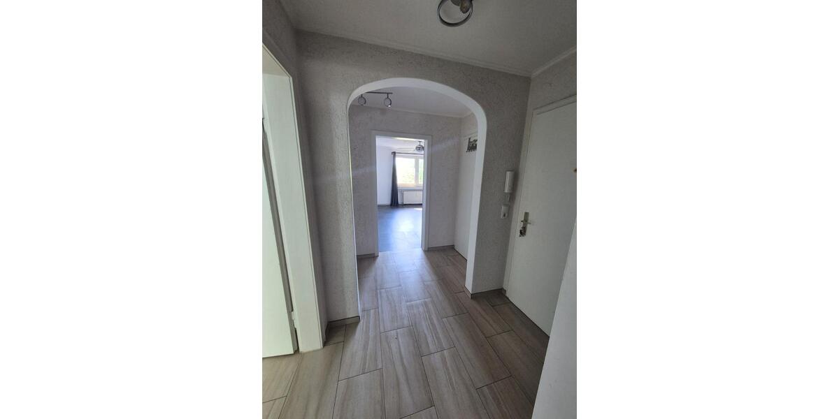 Dachgeschoßwohnung Duisburg Essenberg - 3 Zimmer, 68 m&sup2;, 760&euro; | Angebot:26702250