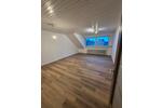 Dachgeschoßwohnung Dinslaken Hiesfeld - 2.5 Zimmer, 73 m&sup2;, 625&euro; | Angebot:26396476