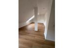 Dachgeschoßwohnung Essen Stadtbezirk V - 2 Zimmer, 74 m&sup2;, 900&euro; | Angebot:26704139
