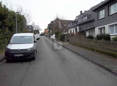 RUHIGE EINBAHNSTRAßE: BAULÜCKE MIT POTENTIAL - Grundstück Mülheim an der Ruhr Menden-Holthausen | Angebot:27286579
