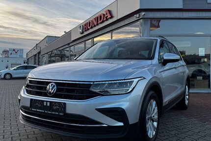 VW Tiguan 59.000 km 27.450 &euro; Dinslaken 46539