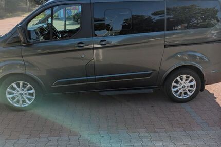 Ford Tourneo Custom 189.000 km 22.300 &euro; Dinslaken 46537